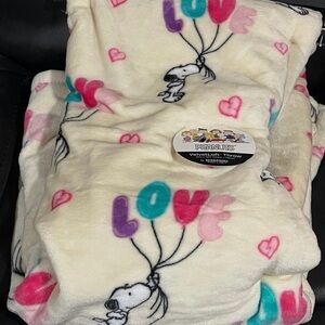 Peanuts Snoopy Valentines Throw - Valentines PEANUTS LOVE Throw